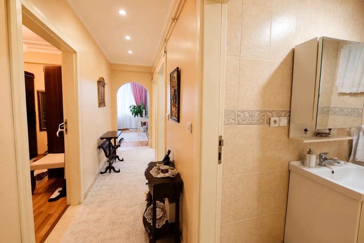Spacious 3+1 Garden Apartment for Sale in Central Şişli, Istanbul