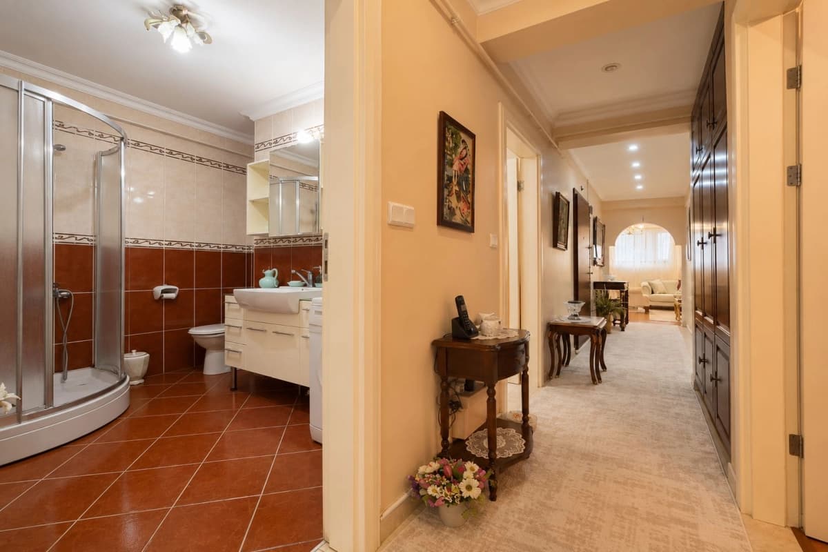 Spacious 3+1 Garden Apartment for Sale in Central Şişli, Istanbul