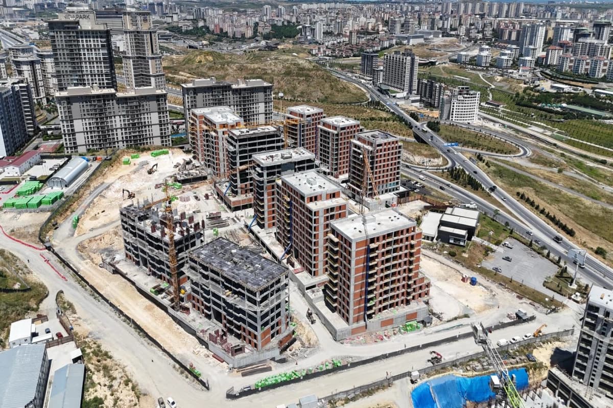 Modern Family Apartments for Sale in Ebruli Başakşehir